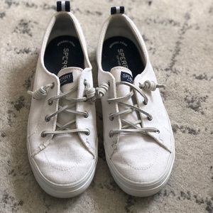 Sperry Crest Vibe canvas sneaker